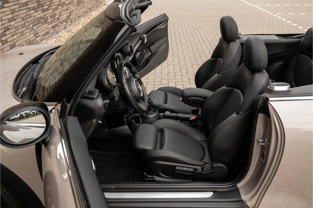 Mini Cabrio 1.5 Cooper Classic Aut. uit 2022, foto 14