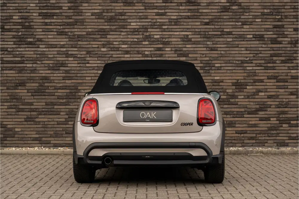 Mini Cabrio 1.5 Cooper Classic Aut. uit 2022, foto 8