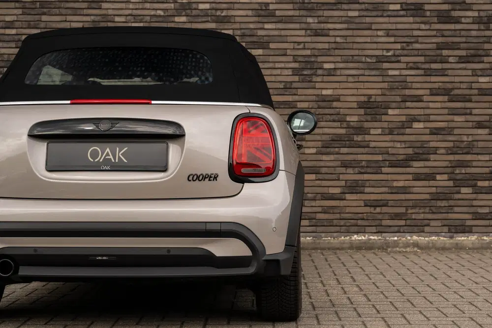 Mini Cabrio 1.5 Cooper Classic Aut. uit 2022, foto 9
