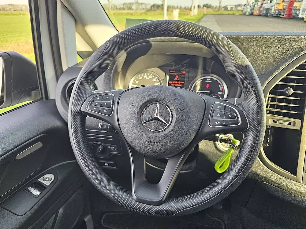 Mercedes-Benz Vito L3 XL 280KM WLTP Snelladen 60kWh 120Km uit 2024, foto 10
