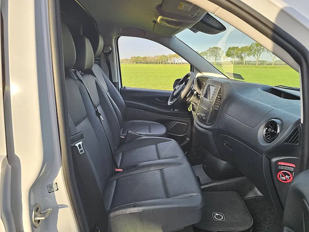 Mercedes-Benz Vito L3 XL 280KM WLTP Snelladen 60kWh 120Km uit 2024, foto 7