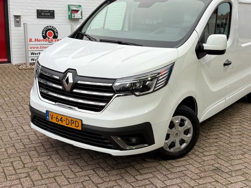 Renault Trafic GB 2.0 Blue dCi 130pk L2H1 T30 Work Editio uit 2024, foto 2