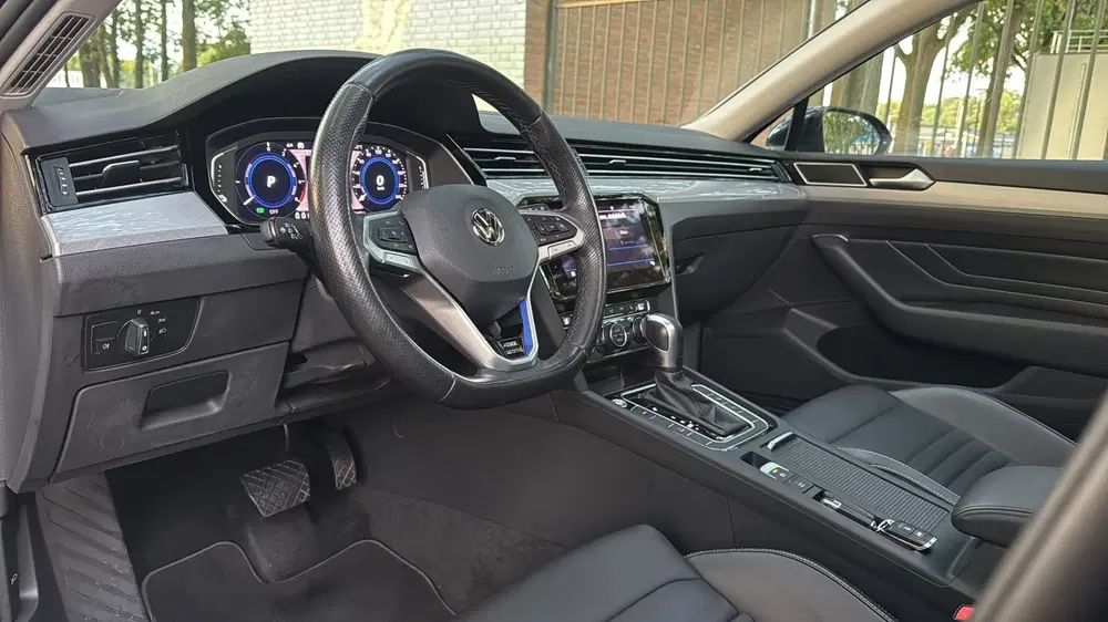 Volkswagen Passat 1.4 TSI PHEV GTE Business uit 2019, foto 12