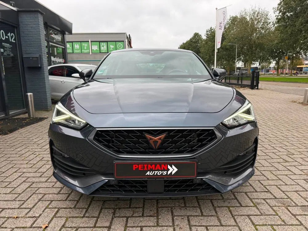 Cupra Leon 1.4 e-Hybrid VZ Business uit 2022, foto 2