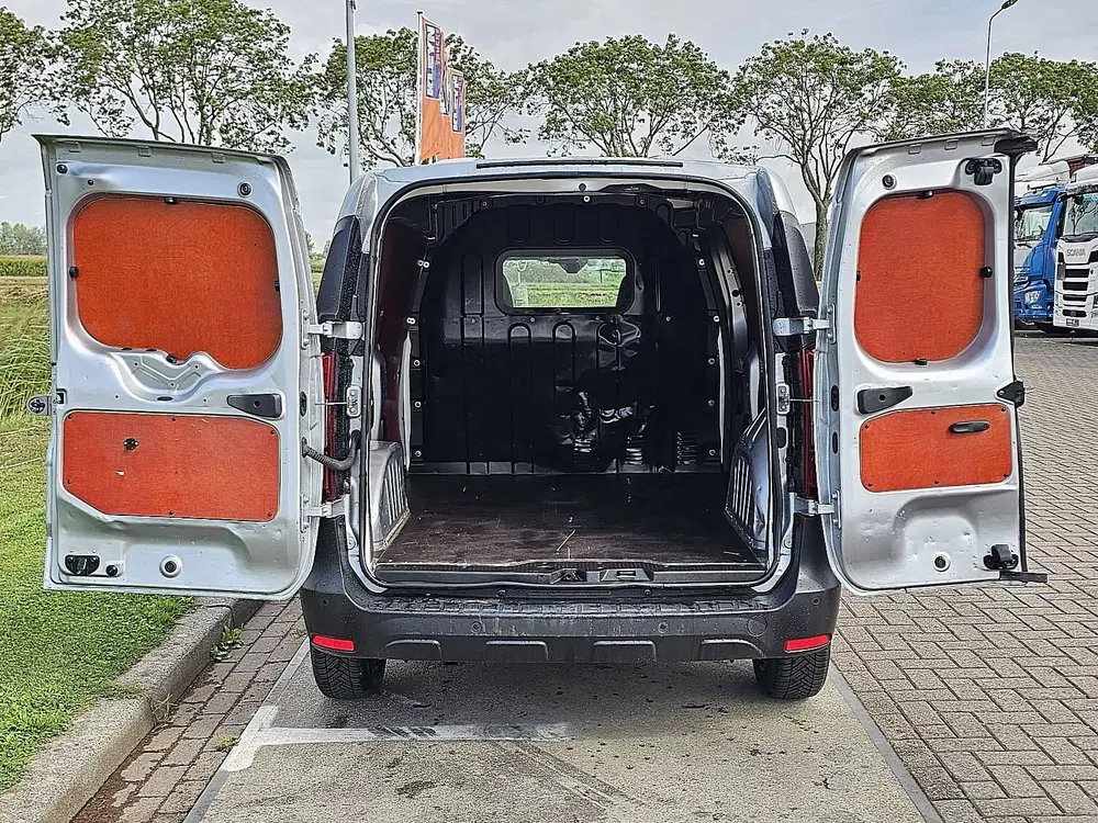 Renault Express 1.5 dci 95 comfort uit 2022, foto 14