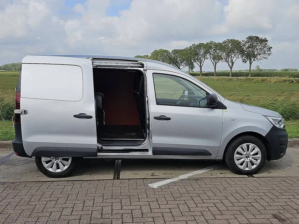Renault Express 1.5 dci 95 comfort uit 2022, foto 15