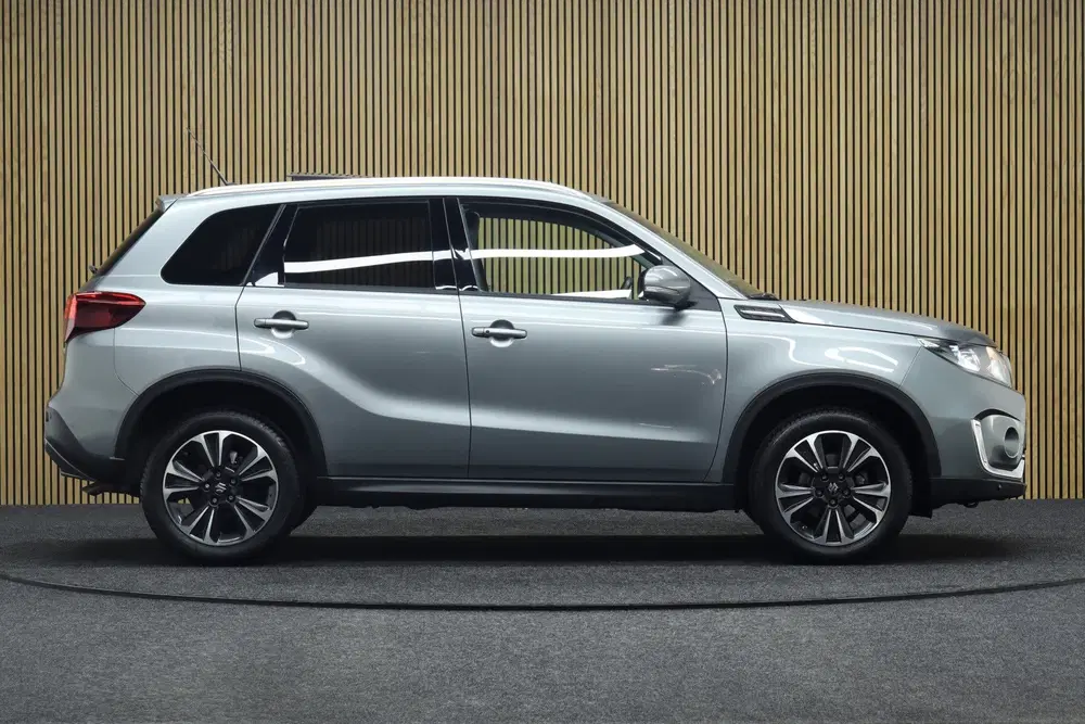 Suzuki Vitara 1.0 Boosterjet Stijl uit 2019, foto 10