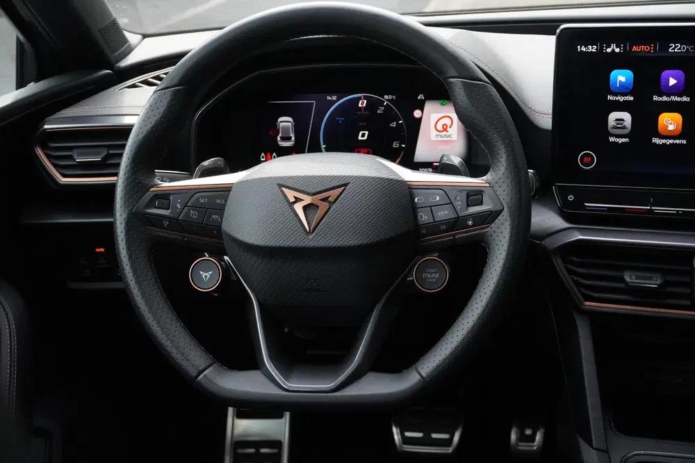 Cupra Leon 1.4 e-Hybrid VZ Black Edition uit 2023, foto 14
