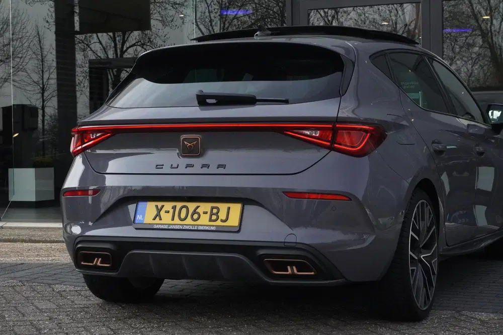 Cupra Leon 1.4 e-Hybrid VZ Black Edition uit 2023, foto 6