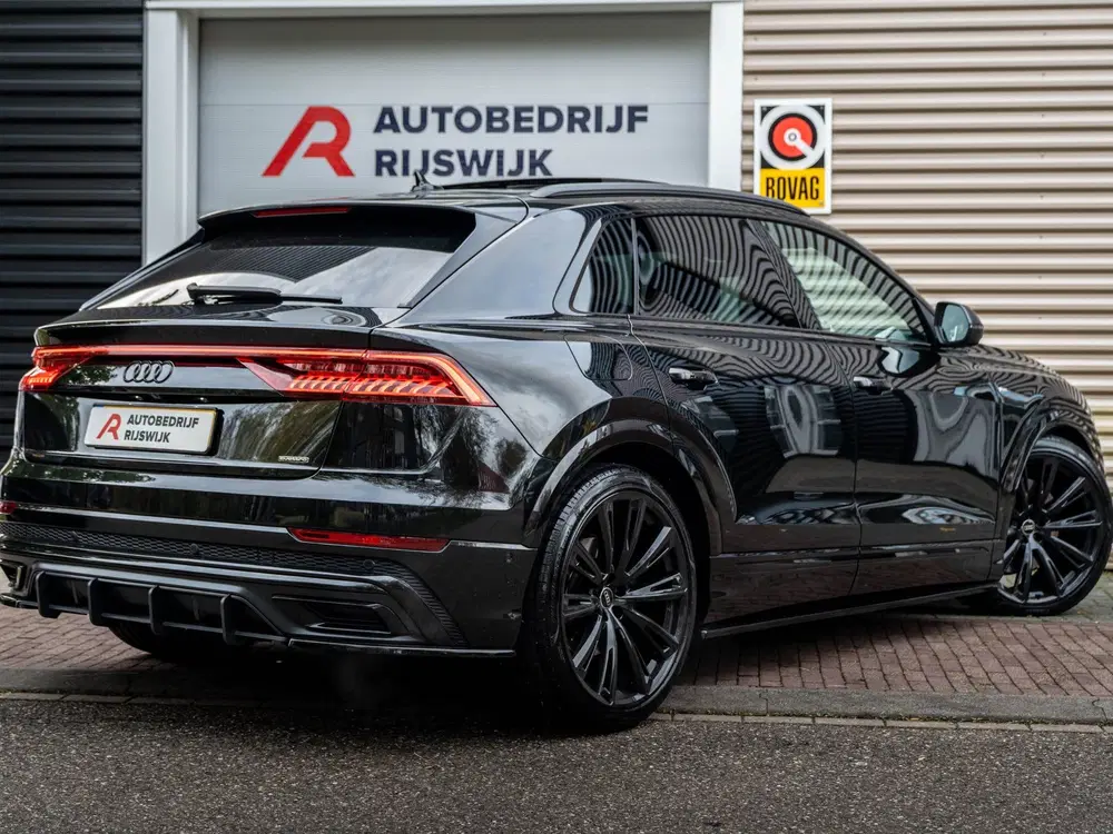 Audi Q8 55 TFSI e quattro S-Line Pano uit 2022, foto 4