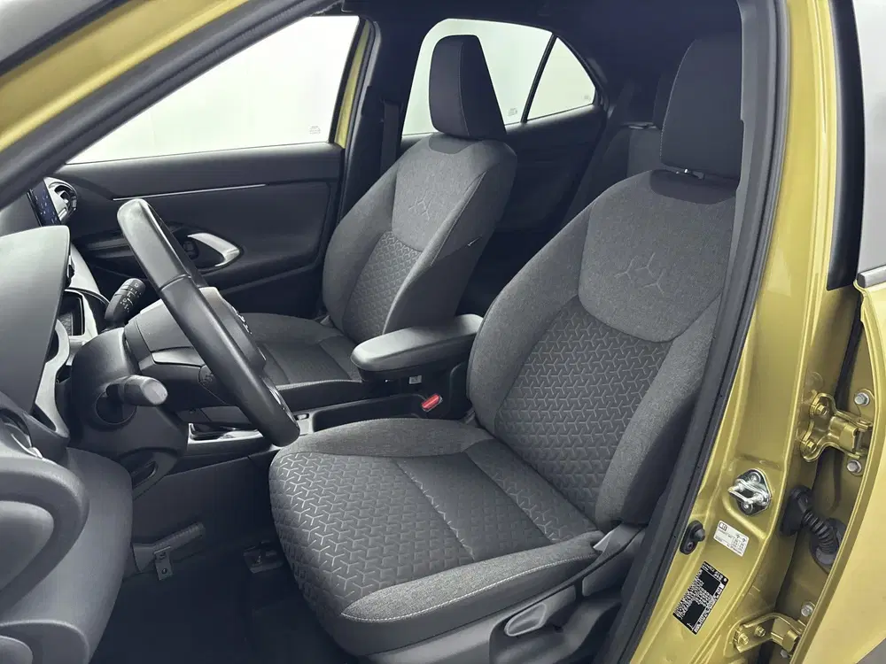 Toyota Yaris Cross 1.5 Hybrid First Edition (bj 2022) uit 2022, foto 15