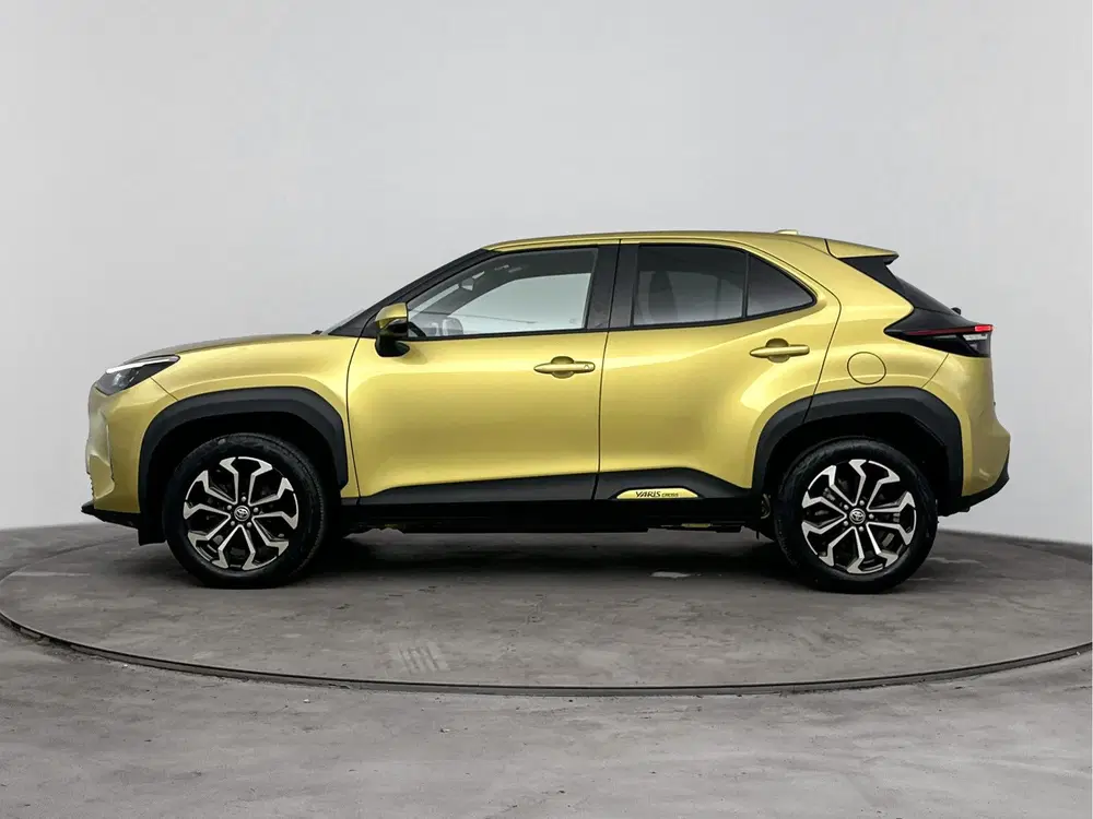 Toyota Yaris Cross 1.5 Hybrid First Edition (bj 2022) uit 2022, foto 3