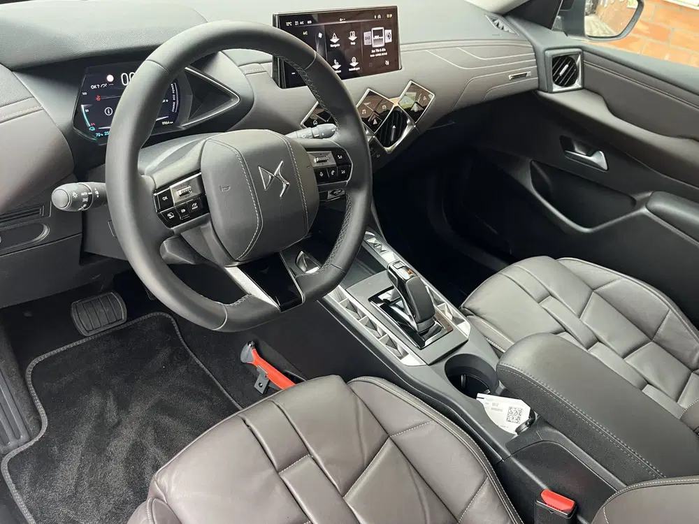 DS Automobiles DS 3 DS DS 3 E-Tense Antoine de saint Exupéry 5 uit 2025, foto 4