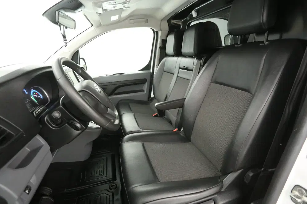 Toyota Proace Elektrisch 75 kWh L3H1 Long Range uit 2022, foto 12