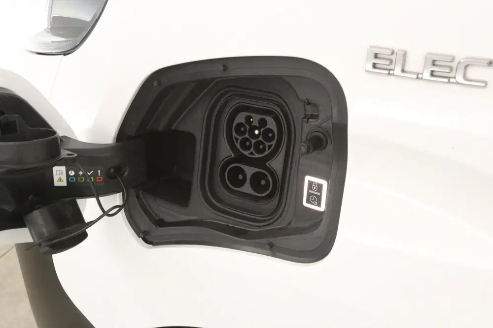 Toyota Proace Elektrisch 75 kWh L3H1 Long Range uit 2022, foto 8