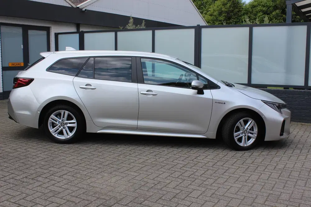 Suzuki Swace 1.8 Hybrid Style Bliss uit 2021, foto 2