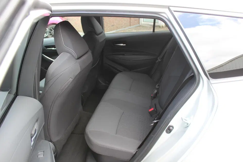 Suzuki Swace 1.8 Hybrid Style Bliss uit 2021, foto 5