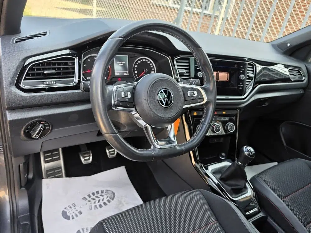Volkswagen T-Roc 1.5 TSI SPORT BLACK STYLE uit 2022, foto 14