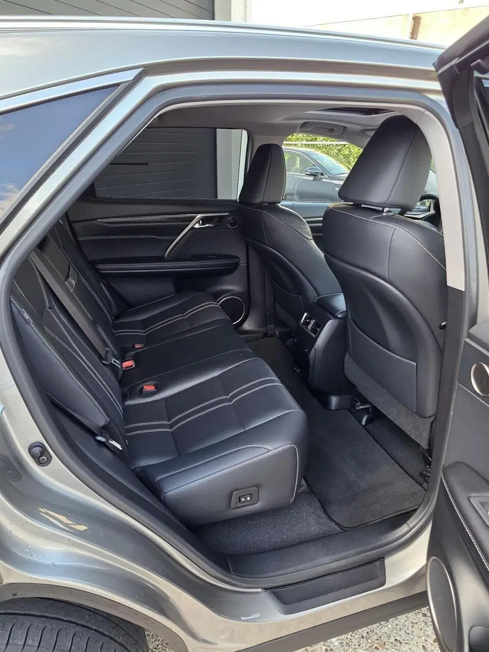 Lexus RX 450h President Line 2021 uit 2021, foto 11