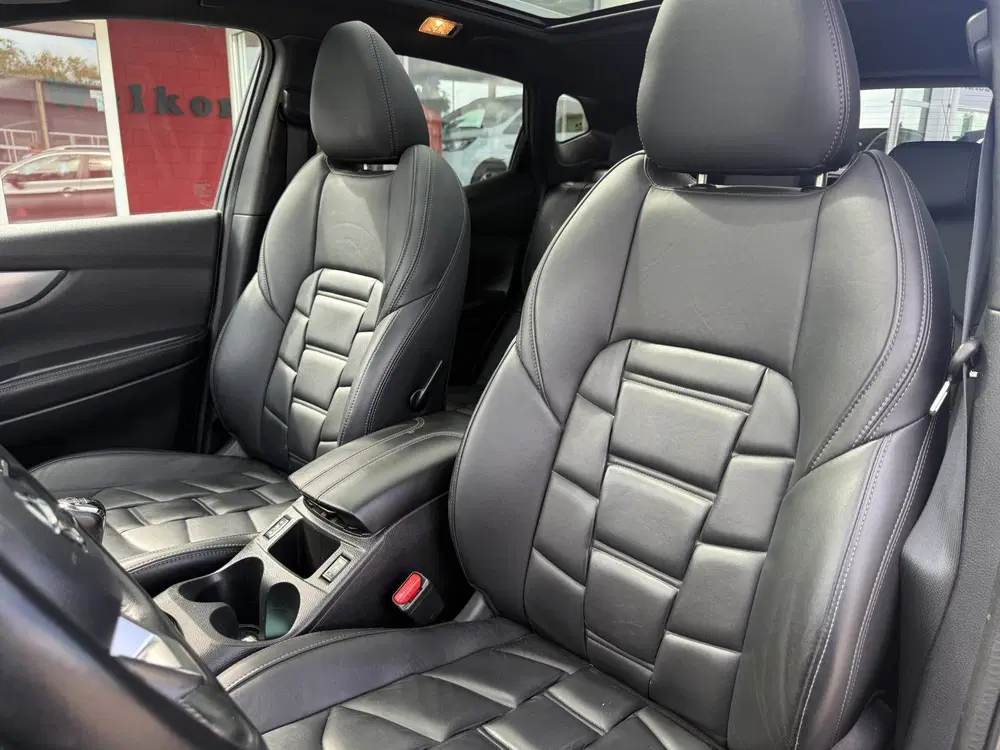 Nissan Qashqai 1.3 DIG-T 160 PK Tekna + Panoramadak uit 2019, foto 4