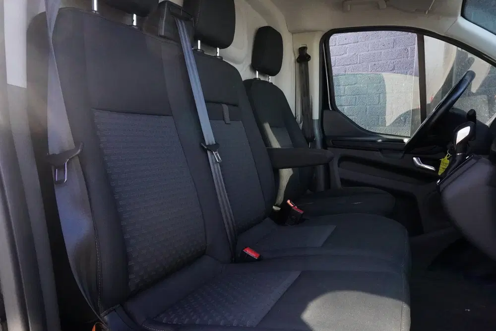 Ford Transit Custom 2.0 TDCI 170PK Automaat EURO 6 uit 2020, foto 6