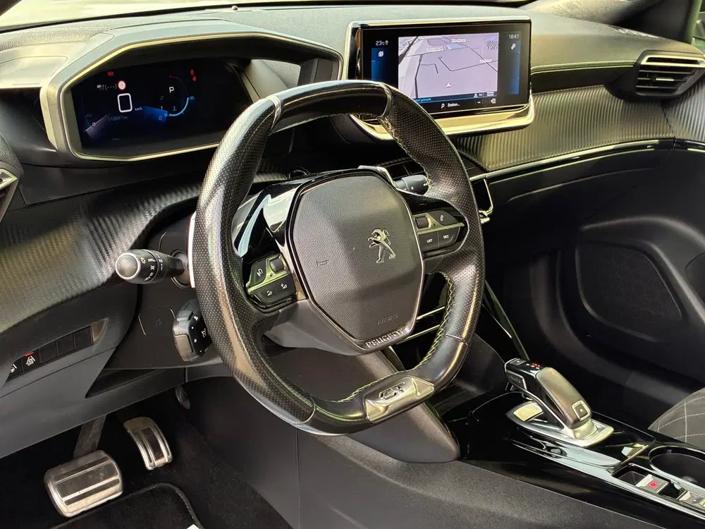 Peugeot 2008 1.2 PureTech GT uit 2021, foto 11