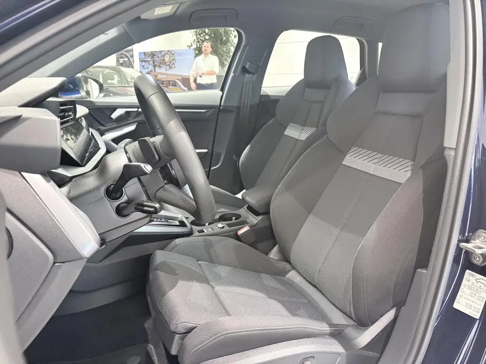 Audi A3 40 TFSI e Advanced edition 204 PK Airco uit 2025, foto 10