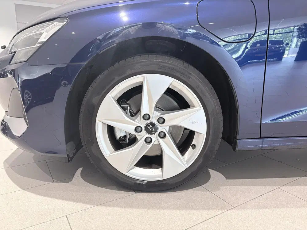 Audi A3 40 TFSI e Advanced edition 204 PK Airco uit 2025, foto 2