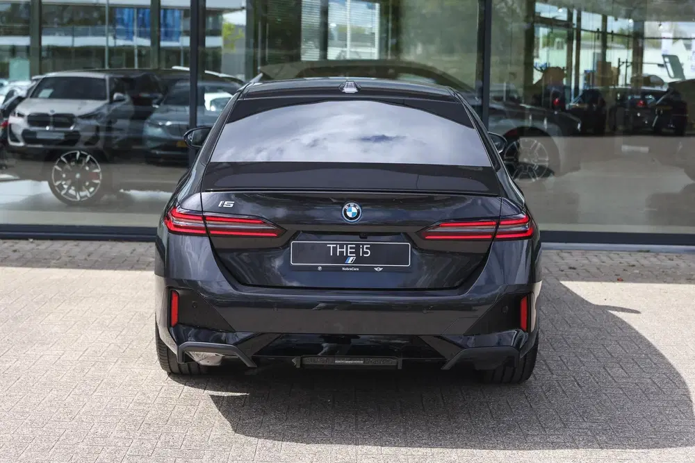 BMW i5 eDrive40 M Sport uit 2026, foto 6