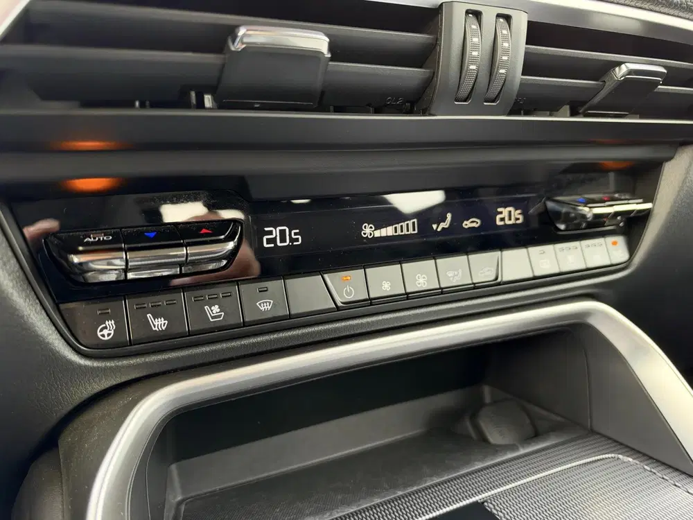 Mazda CX-60 2.5 e-SkyActiv PHEV Homura uit 2023, foto 11