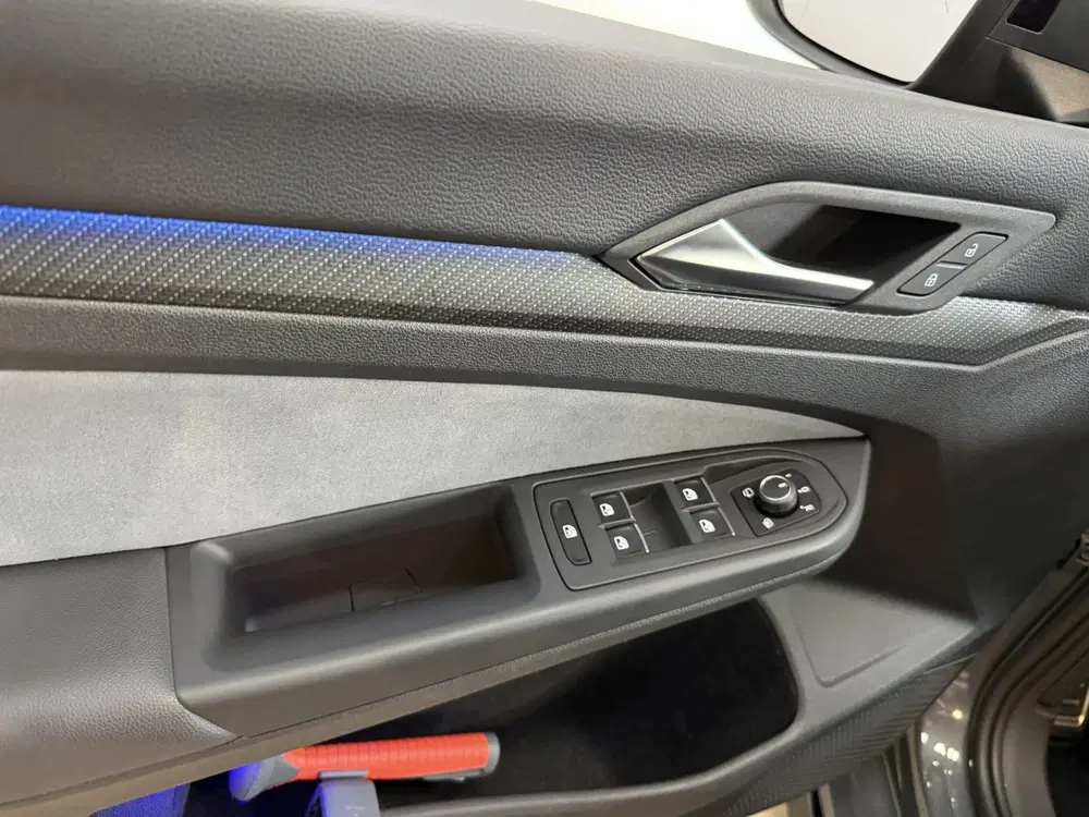 Volkswagen Golf 1.5 eTSI R-Line Business+ Panorama uit 2022, foto 12