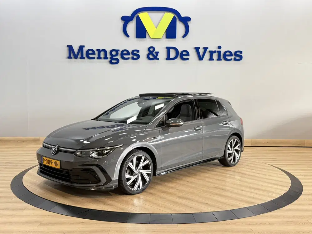 Volkswagen Golf 1.5 eTSI R-Line Business+ Panorama uit 2022, foto 7