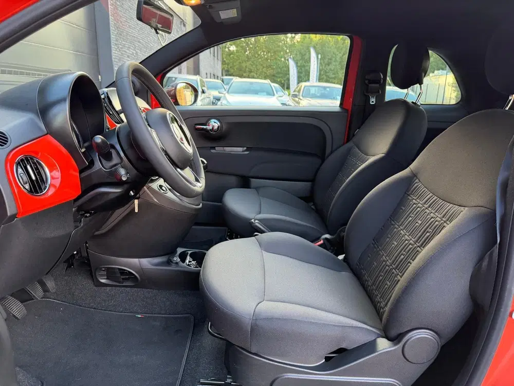 Fiat 500 1.0 Hybrid uit 2023, foto 15