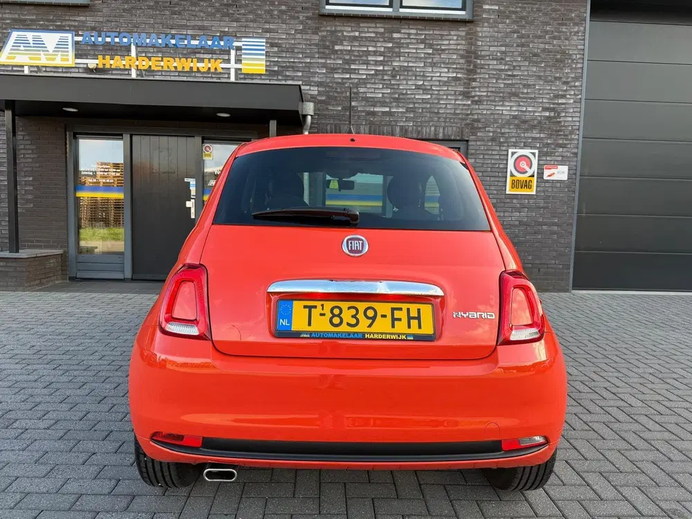 Fiat 500 1.0 Hybrid uit 2023, foto 6