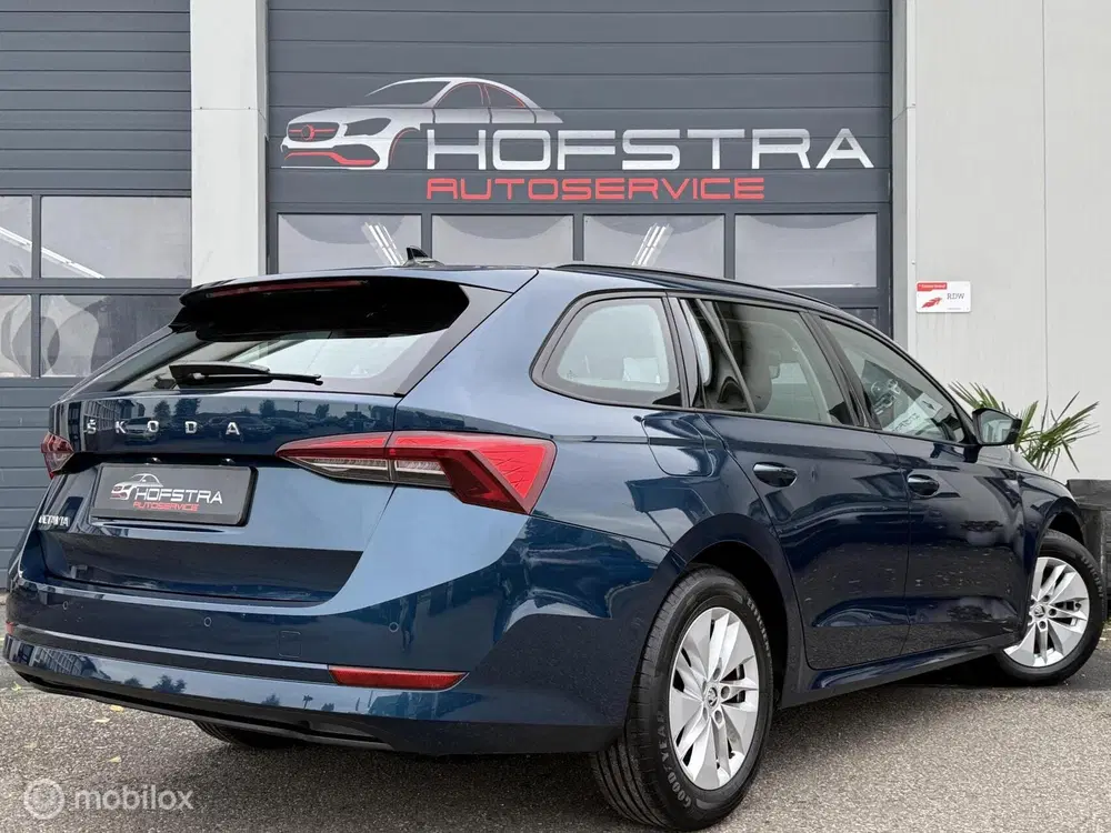 Skoda Octavia 1.0 TSI Ambition CarPlay PDC Black-Line uit 2022, foto 2