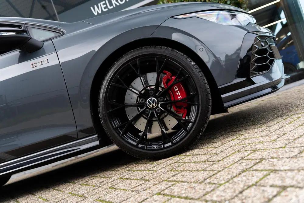 Volkswagen Golf 2.0 TSI GTI Clubsport Pano HK DSG Akra Vol uit 2024, foto 13