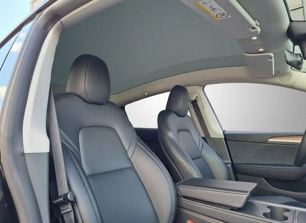 Tesla Model Y Performance AWD 75kWh uit 2022, foto 12