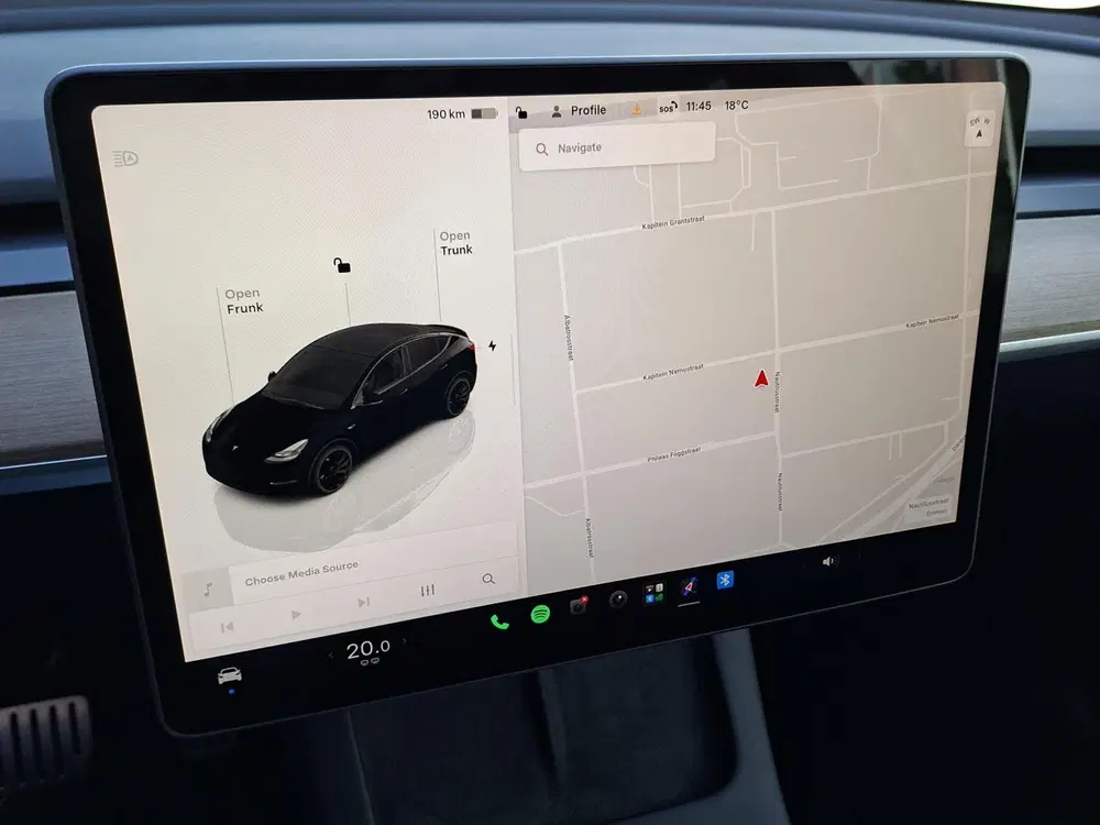 Tesla Model Y Performance AWD 75kWh uit 2022, foto 13