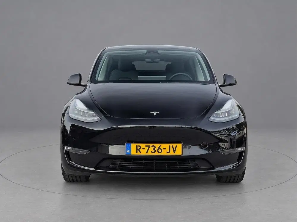 Tesla Model Y Performance AWD 75kWh uit 2022, foto 2