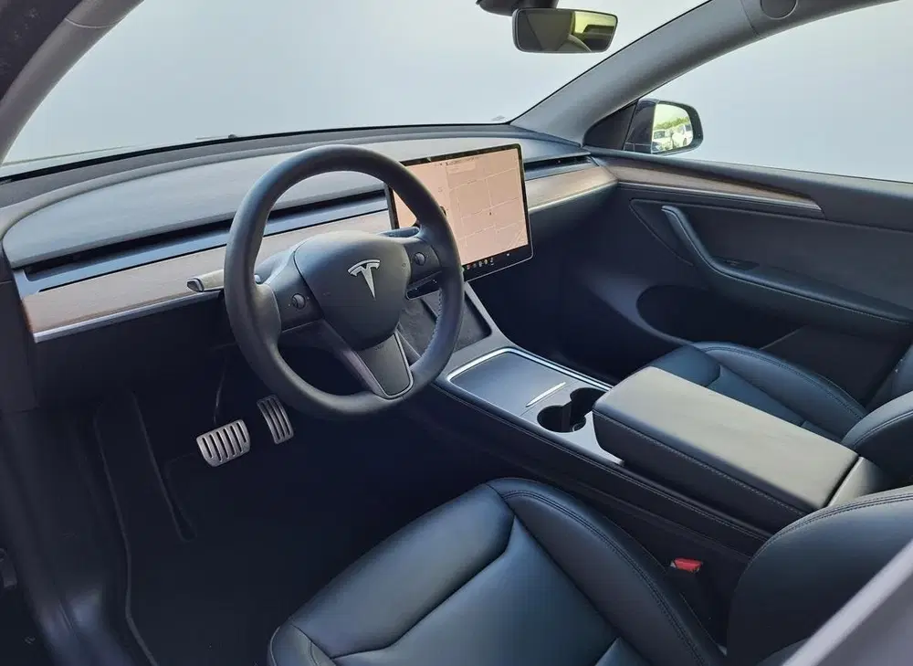 Tesla Model Y Performance AWD 75kWh uit 2022, foto 4