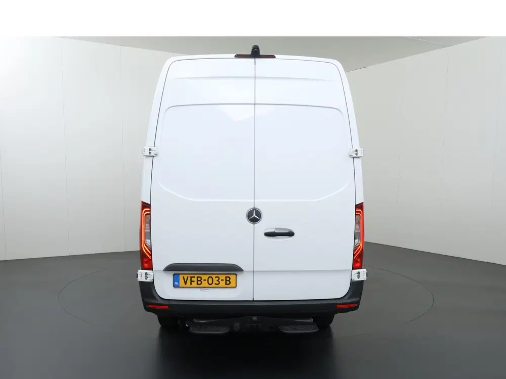 Mercedes-Benz Sprinter 516 CDI uit 2019, foto 4