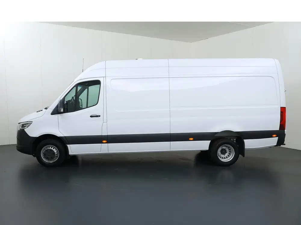 Mercedes-Benz Sprinter 516 CDI uit 2019, foto 5