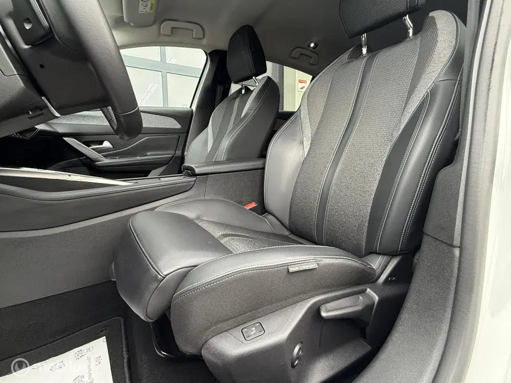 Peugeot 308 1.2 PureTech Allure Pack Aut. Trekhk Camer uit 2022, foto 5