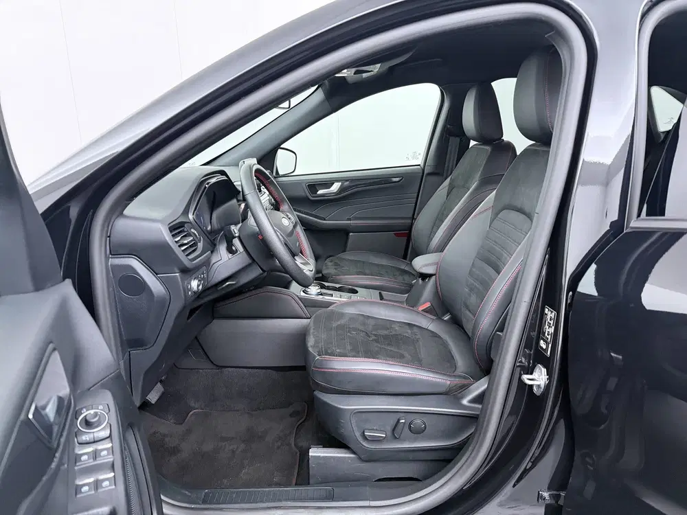 Ford Kuga 2.5 PHEV ST-Line X uit 2023, foto 11