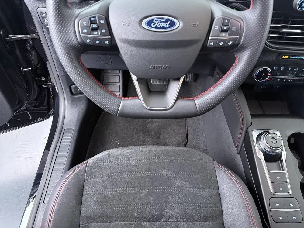 Ford Kuga 2.5 PHEV ST-Line X uit 2023, foto 13