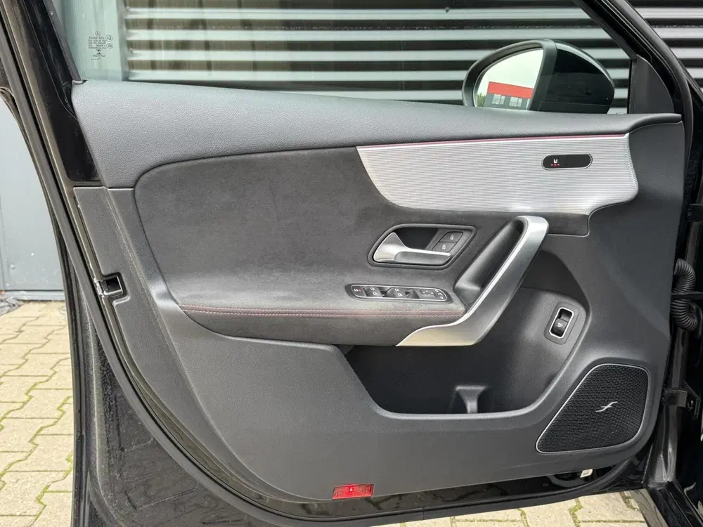 Mercedes-Benz A-Klasse Mercedes A-klasse 200 AMG uit 2019, foto 15