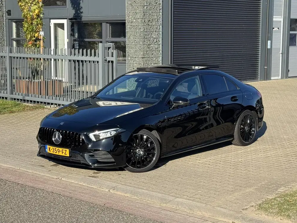Mercedes-Benz A-Klasse Mercedes A-klasse 200 AMG uit 2019, foto 3