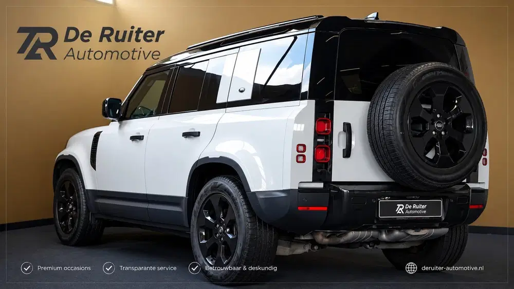 Land Rover Defender 2.0 D240 110 S uit 2021, foto 2