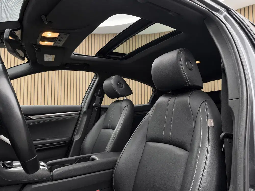 Honda Civic 1.0 i-VTEC Premium uit 2019, foto 3