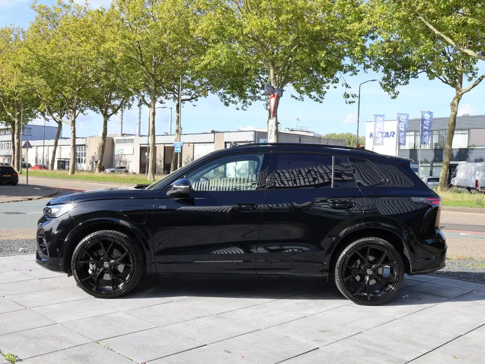 Volkswagen Tiguan 1.5 eHybrid R-Line 272PK uit 2025, foto 2